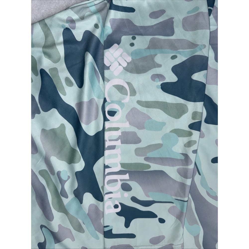 Columbia Women's Long Sleeve Camo Tee in Light Green and Gray - Picture 2 of 8